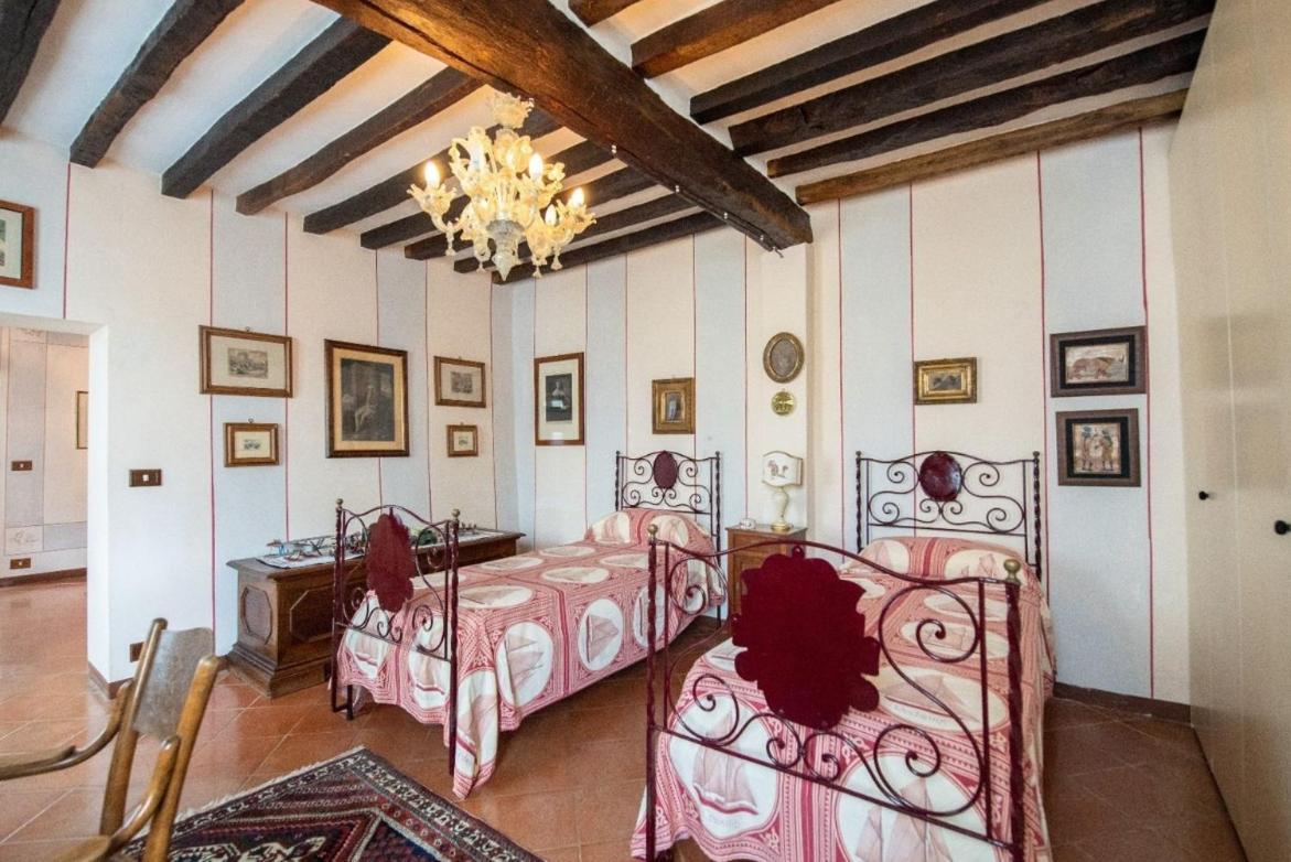 Villa Ottocentesca Immersa Nel Verde Montecavolo Екстериор снимка